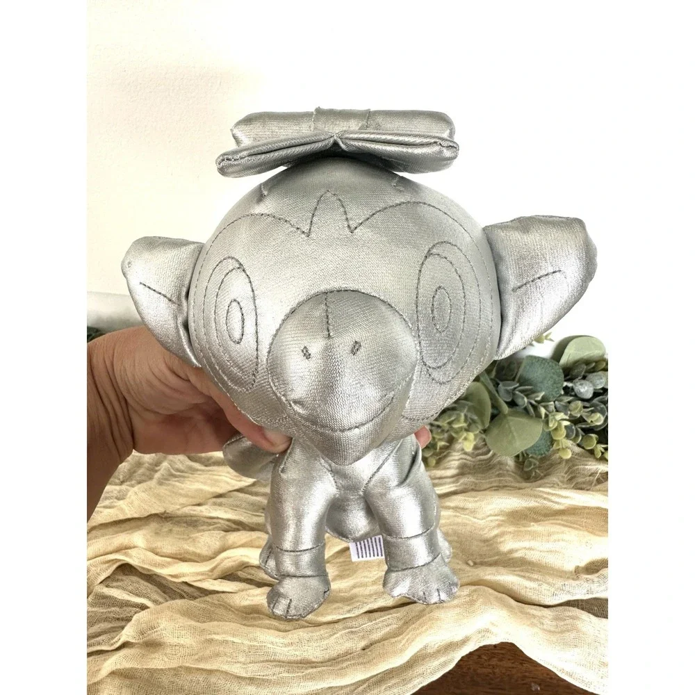 Pokemon‎ 25 Year Anniversary Celebration - Silver Grookey 8